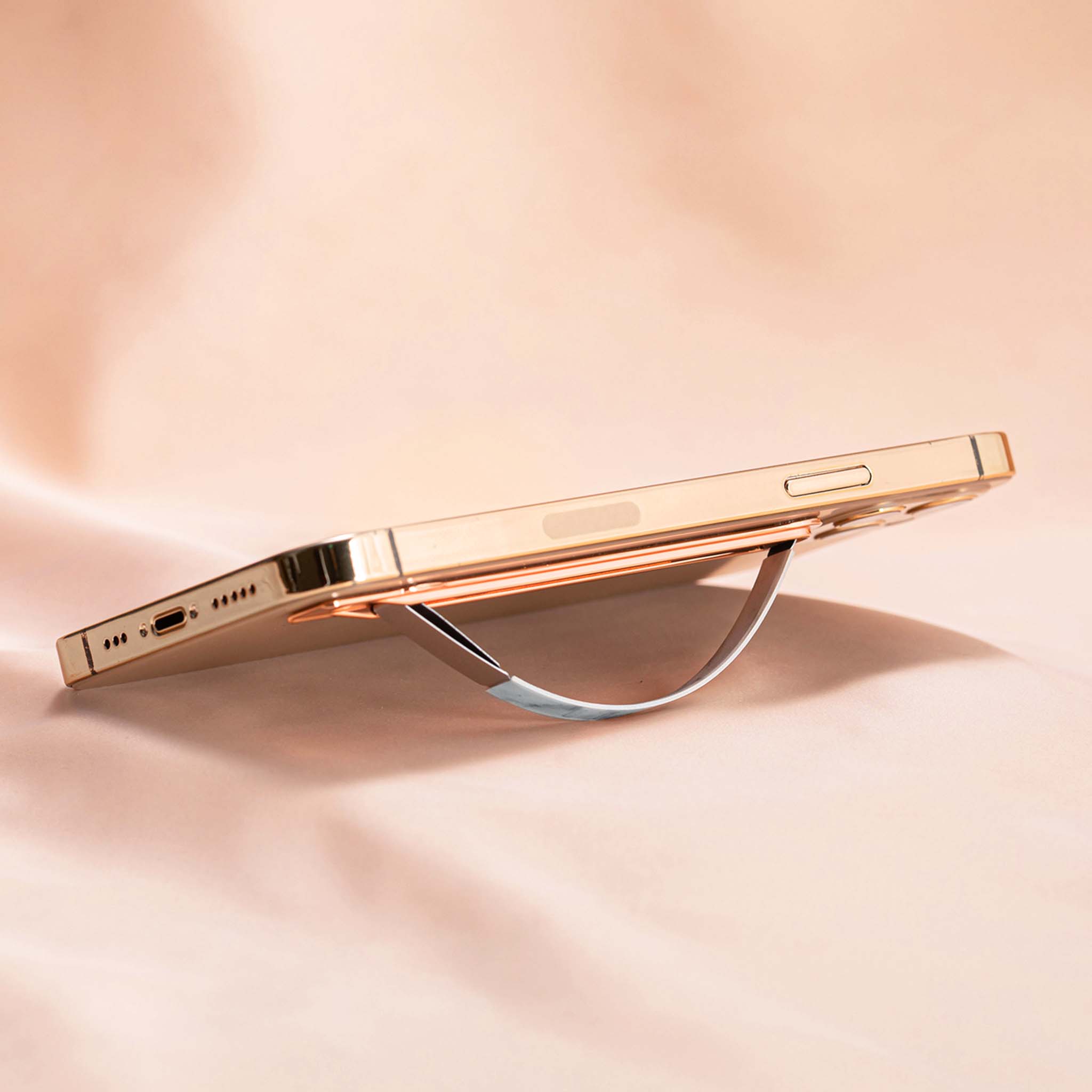 Rose Gold x White Marble - Image 4